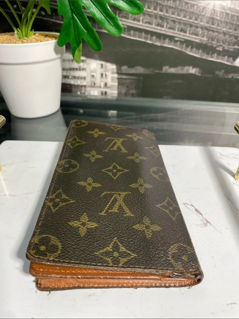 Authentic Louis Vuitton Monogram checkbook/phone holder